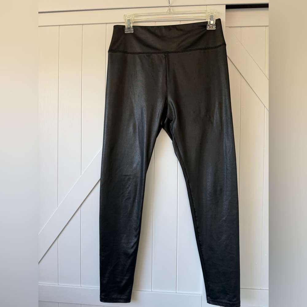 🔥 BUNDLE DEAL 🔥 
Wild Fable Black Faux Leather Leggings Size M  Stretch Vegan